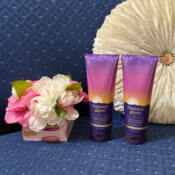 Bath & Body Works Other - BATH & BODY WORKS SET. . . SUNSET GLOW SCENT